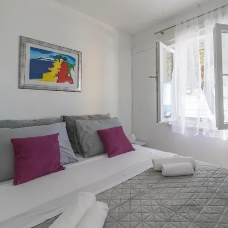 Дом отдыха Seaside Family Friendly House With A Swimming Pool Dingac - Borak, Peljesac - 24604 Potomje