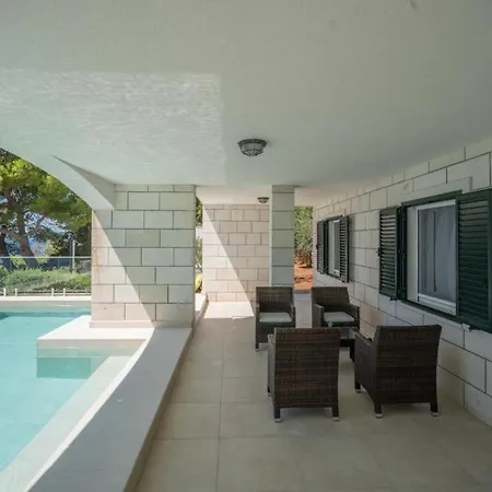Seaside Family Friendly House With A Swimming Pool Dingac - Borak, Peljesac - 24604 Feriehus *
