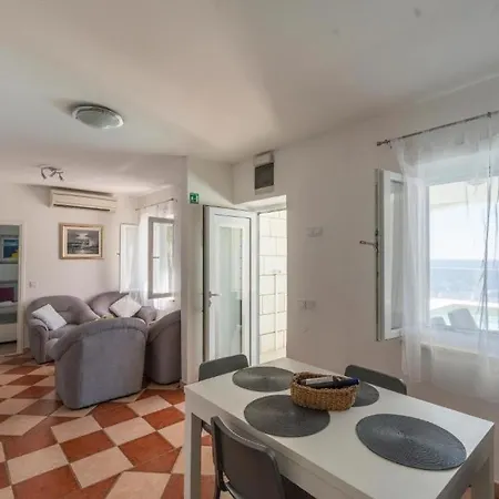 Seaside Family Friendly House With A Swimming Pool Dingac - Borak, Peljesac - 24604 펜션